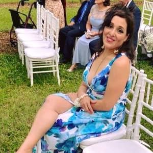 Meet your Posher, Maria elena